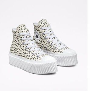 Converse Chuck Taylor All Star Lift 2X Platform Welcome to the Wild - Size 7